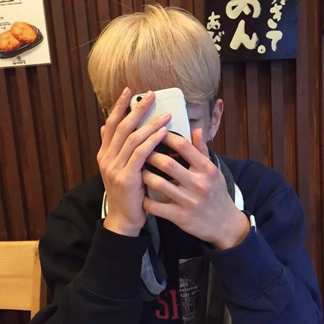 邱露寒新